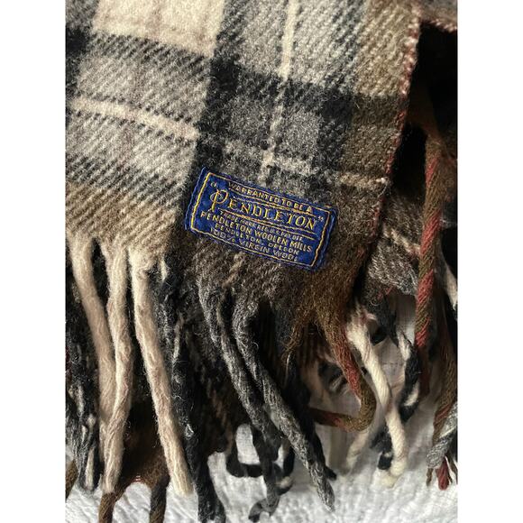 Vintage Pendleton Wool Throw Blanket â 50" x 60" + Fringe Plaid USA Made EUC - Picture 4 of 5